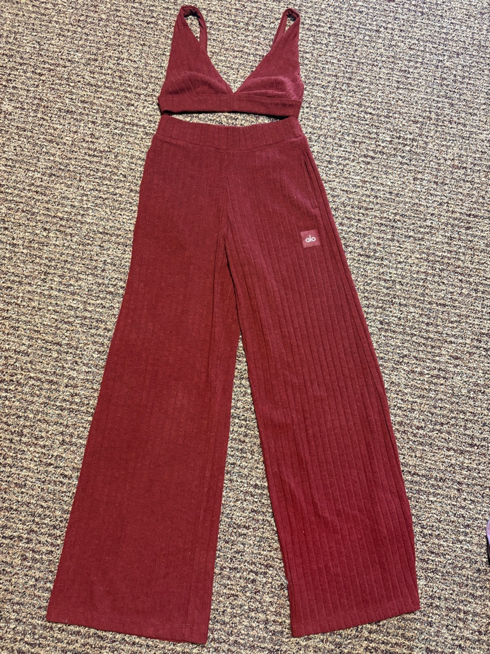 ALO Yoga Women’s Ribbed Set - Wine